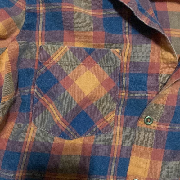 Bass Pro Shops Natural Reflections Acid Wash Plaid Long-Sleeve Shirt, Red Barn - Picture 4 of 7